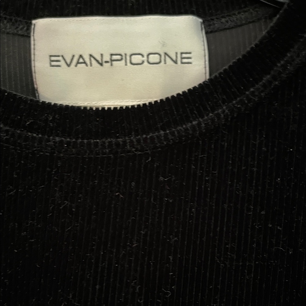 Evan Picone Elegant Black Ribbed Top